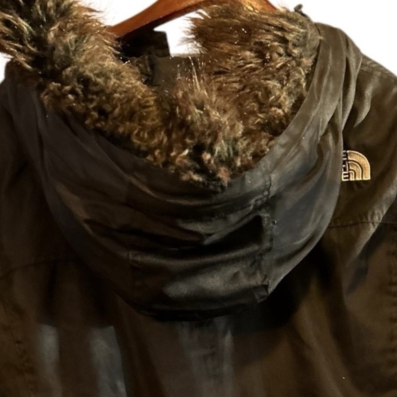 The North Face Women's Black Goose Down Parka Jacket Size L Winter Coat‎ - Picture 2 of 15